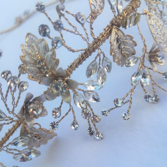 Gold Floral Headpiece - Picture 3 of 14